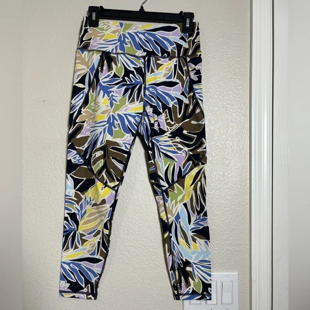 Sweaty Betty Power 7/8 Leggings in Green Paper Leaf Print. Nice Soft, Thick.